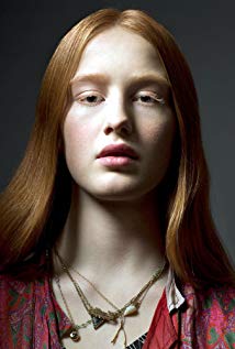 Bobbi Salvör Menuez - 