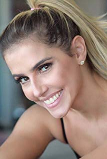 Deborah Secco - 