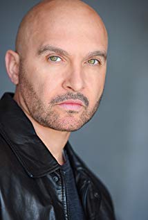 Dominiquie Vandenberg - 