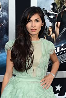 Elodie Yung - 