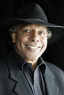 Ernie Dingo - 