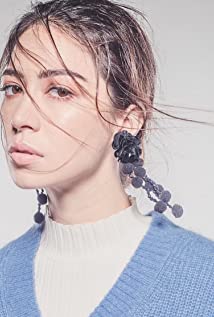 Madeleine Humphries - 