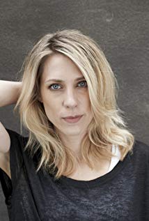 Marisa Leonie Bach - 