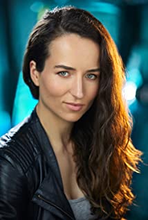 Samantha Schnitzler - 