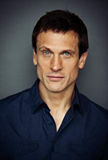 Simon Merrells - 