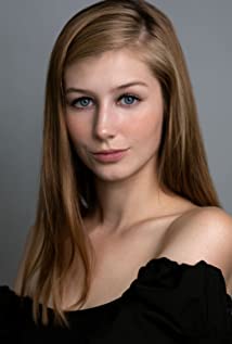 Tara Redmond van Rees - 