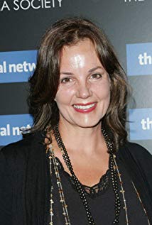 Margaret Colin